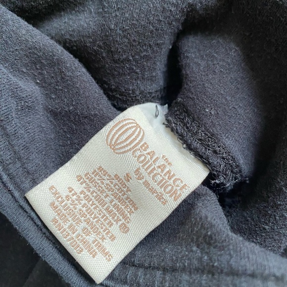 Bundle of Cropped Leggings 1 Full length - Picture 3 of 5